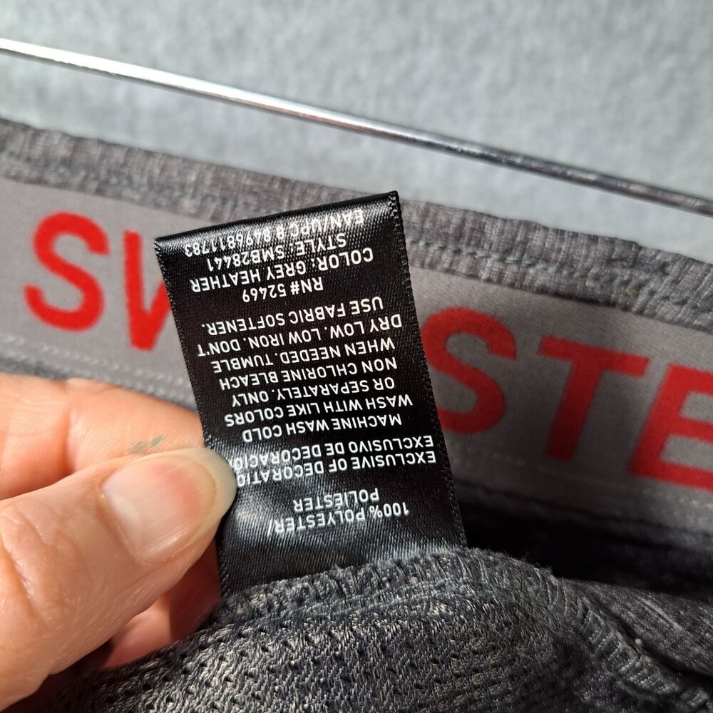 SwissTech Mens 42 Shorts Flat Front Gray Poly Elastic Waistband Pockets Stretch - Picture 4 of 15